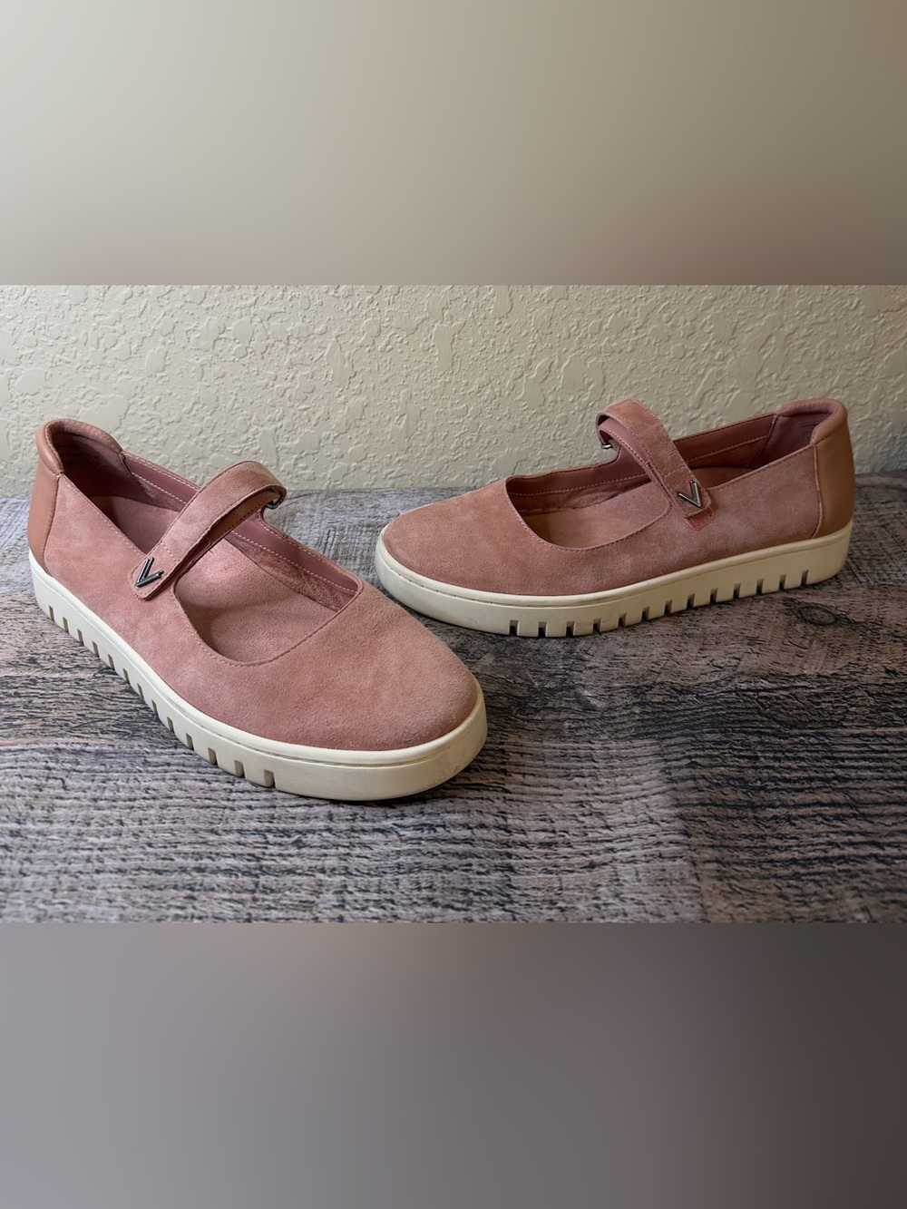 Vionic Uptown Suede Mary Jane Cinder Rose Flats Size 9